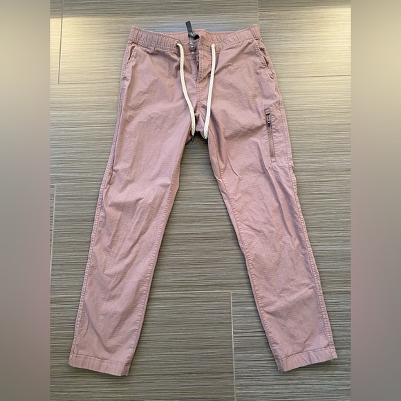 Vuori Women’s Ripstop Pant EUC “Hazel” - Picture 3 of 4